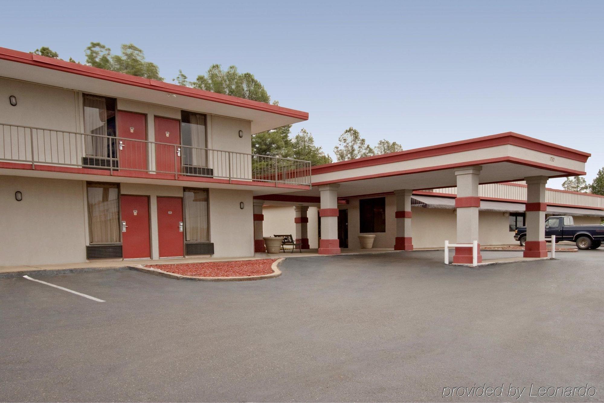 America'S Best Value Inn Гренада Экстерьер фото