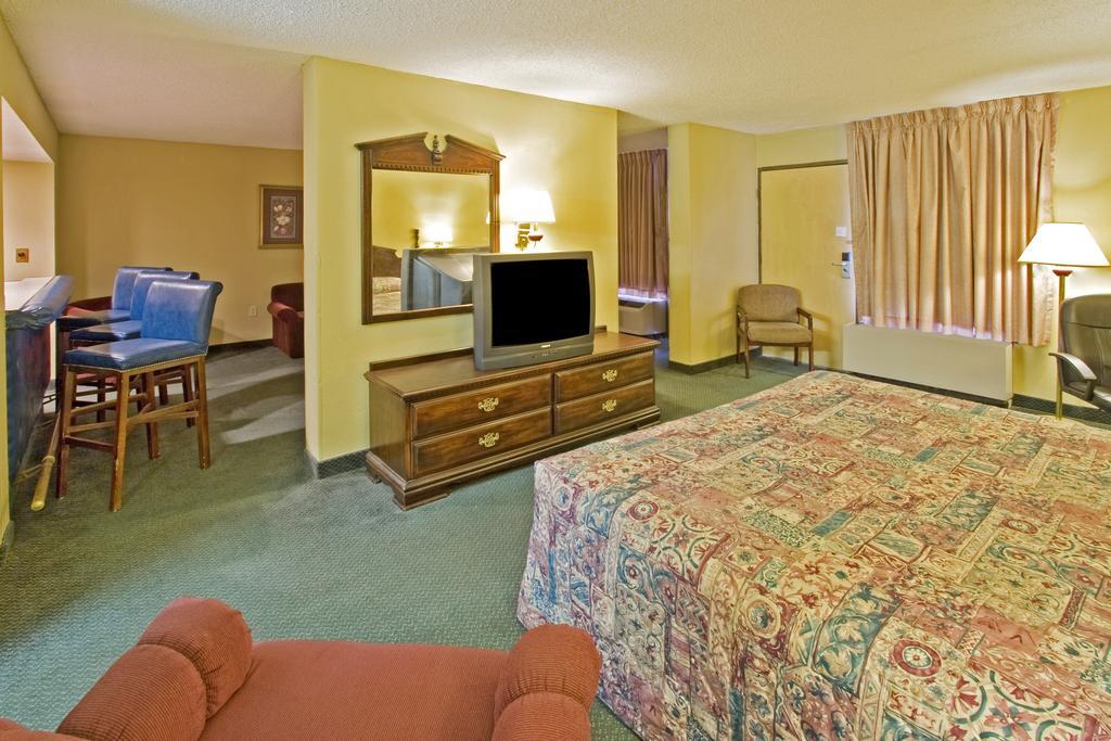 America'S Best Value Inn Гренада Экстерьер фото