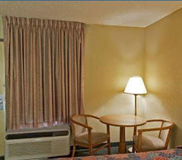 America'S Best Value Inn Гренада Экстерьер фото